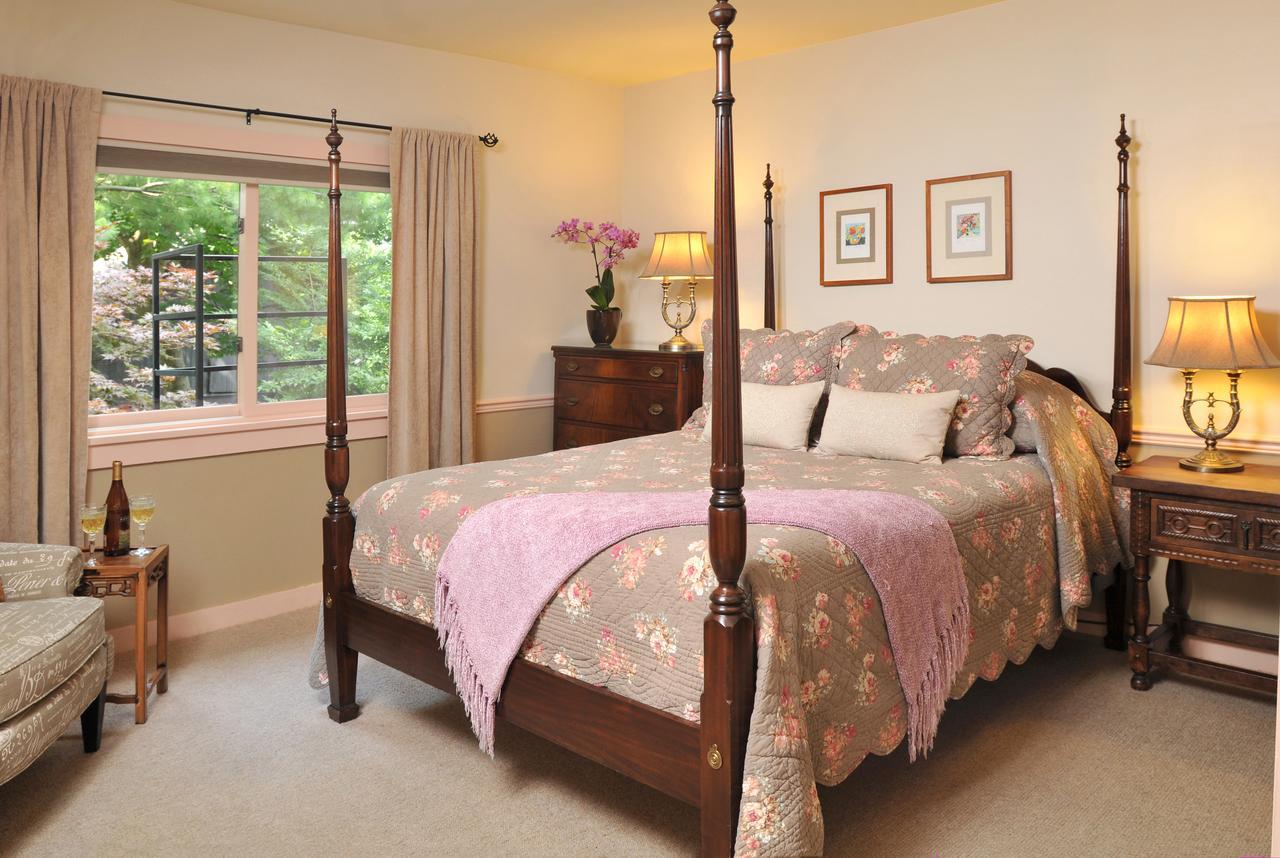 1795 Acorn Inn Bed And Breakfast Canandaigua Eksteriør billede