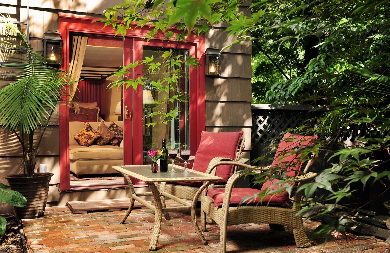 1795 Acorn Inn Bed And Breakfast Canandaigua Eksteriør billede
