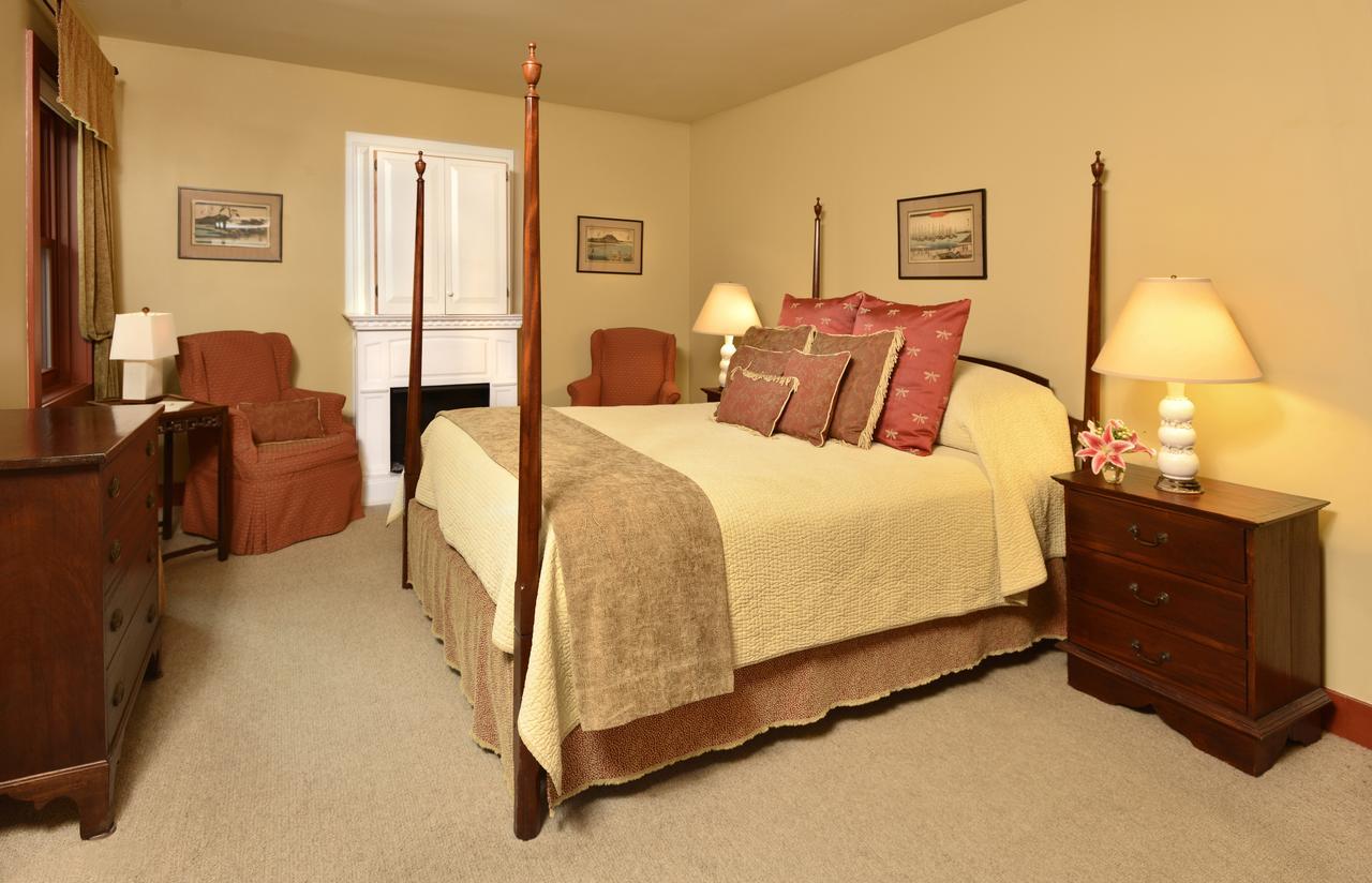 1795 Acorn Inn Bed And Breakfast Canandaigua Eksteriør billede